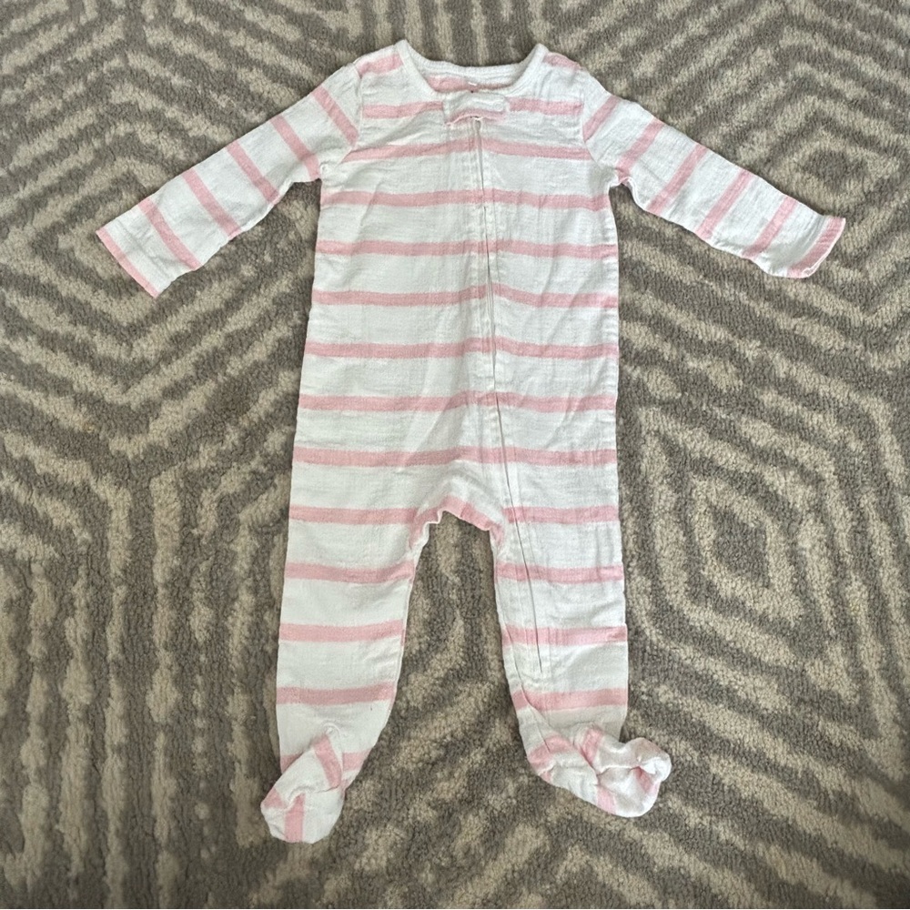 aden + anais footed zip sleeper
